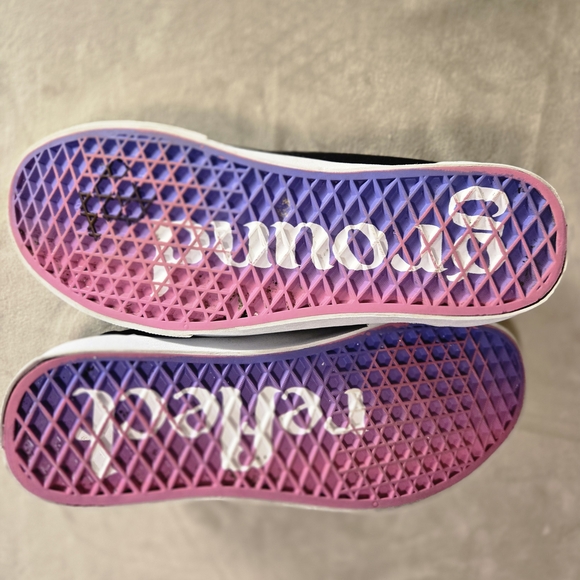 Vans Black Sneakers with Colorful Floral Embroidery - Picture 7 of 11